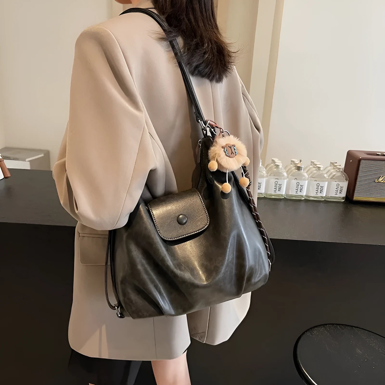 PU leather women's shoulder bag in urban simplicity style with mobile phone pocket internal organisation