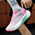 Low-top racing sneaker with carbon plate, mesh and PU upper, in glacier colour on a natural rubber sole.