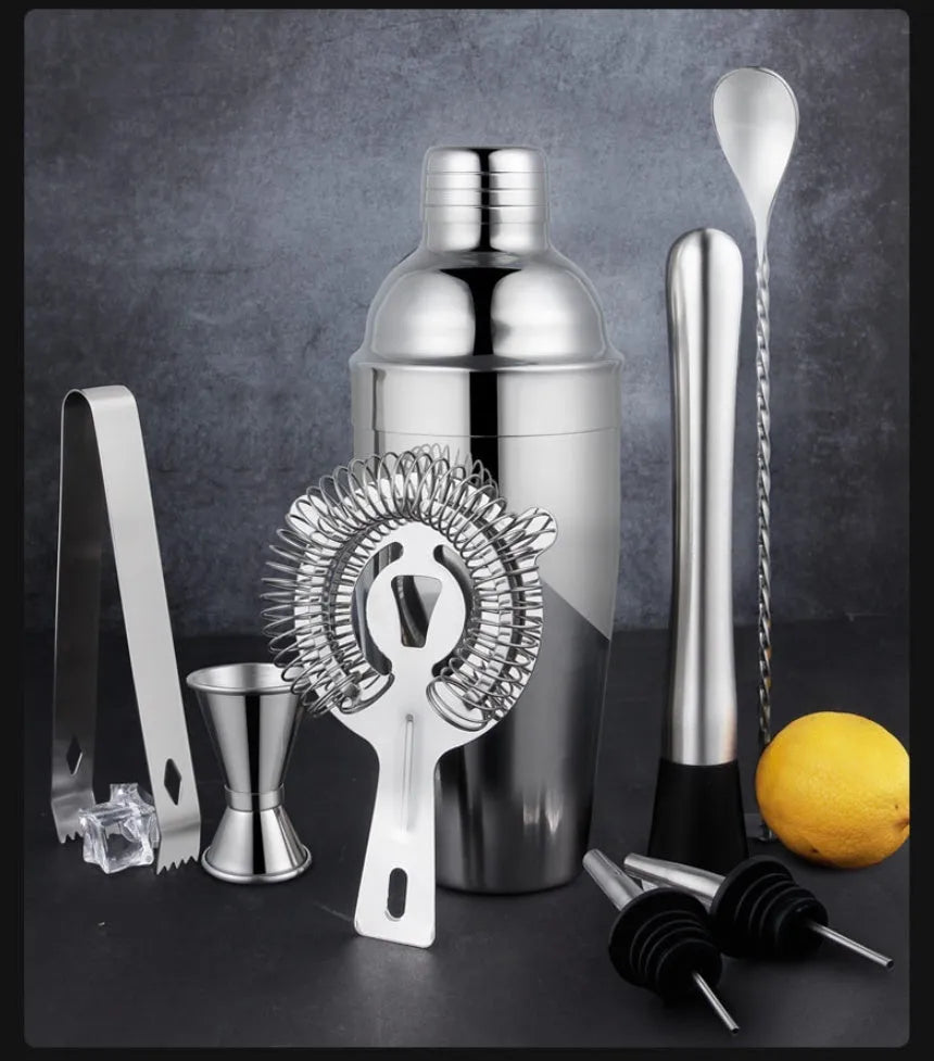 23-piece stainless steel cocktail set with European-style acrylic elements