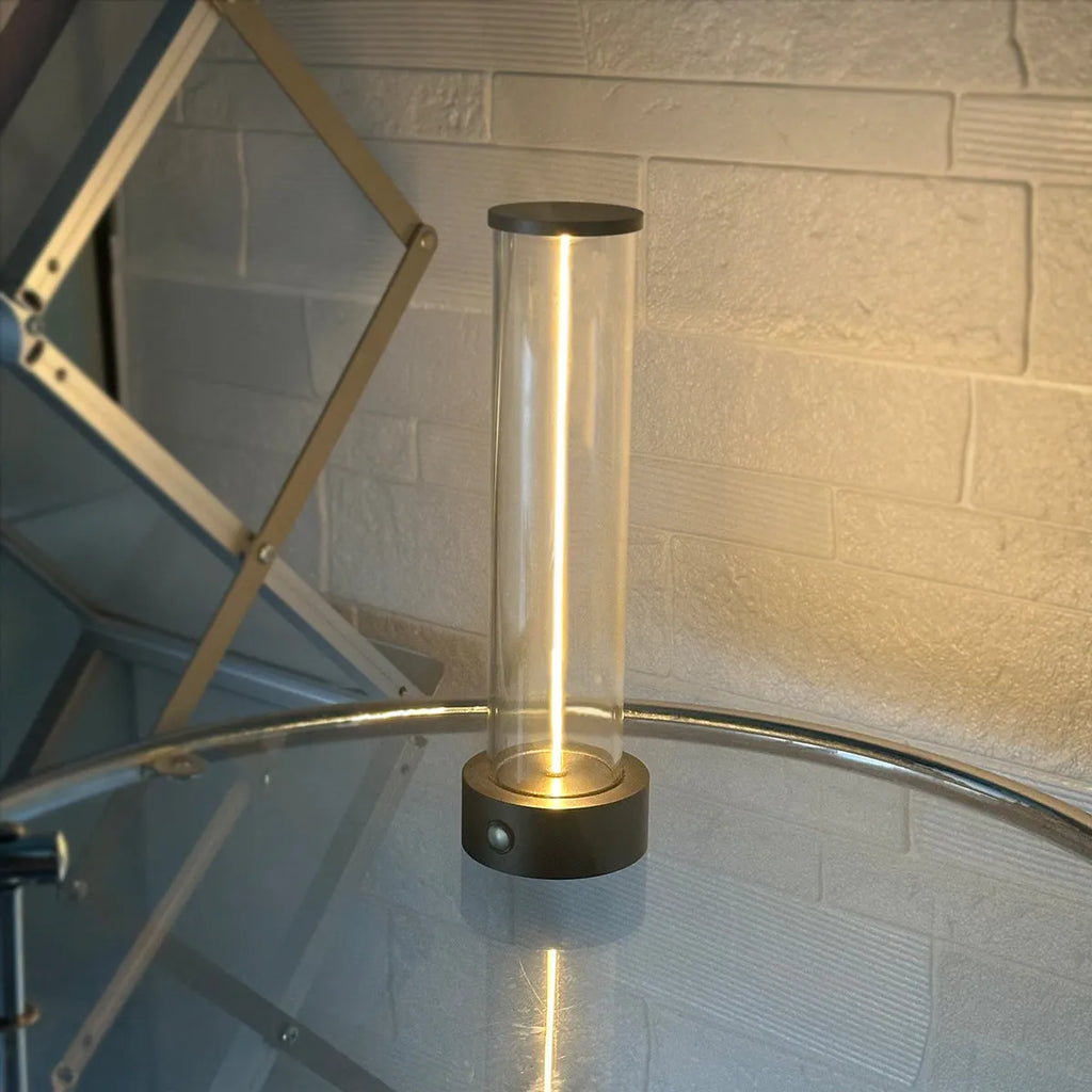 LED magnetic suction light strip with USB cable and colour-changing illumination