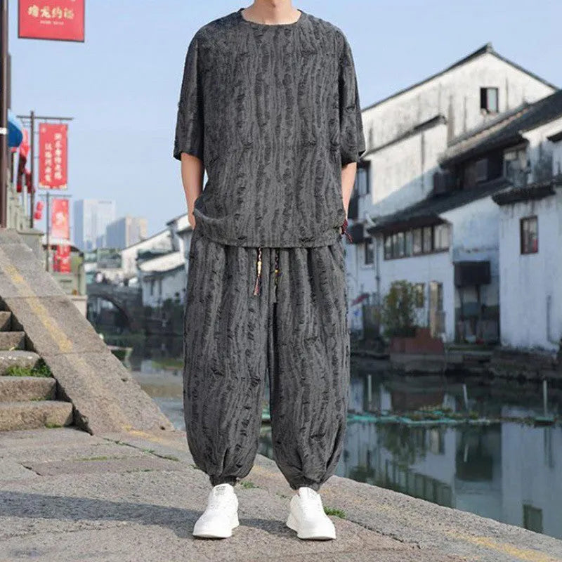 Men's thin short-sleeved loose two-piece knitwear suit in black, half sleeves, cropped trousers, casual national style