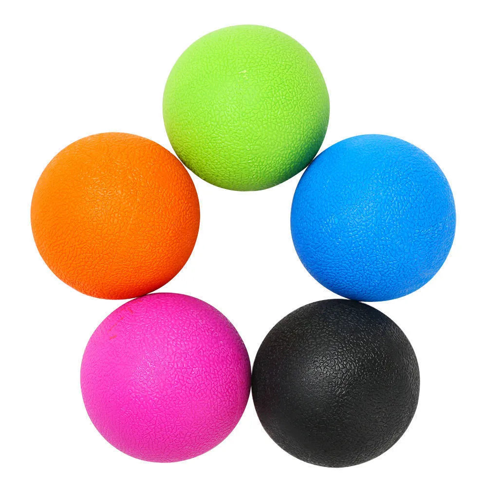 Round TPE massage ball 6.1cm diameter in green for muscle relaxation and fascia release