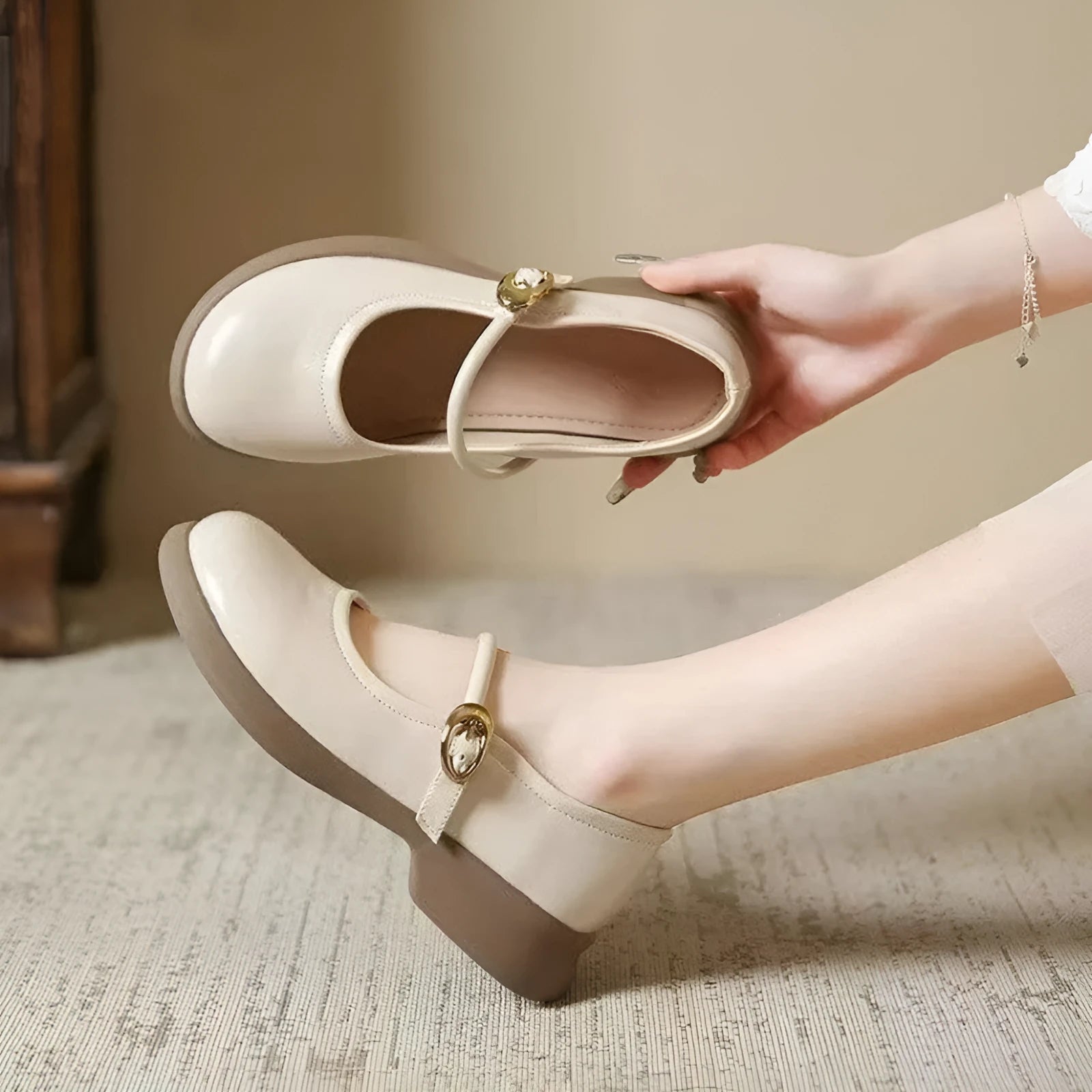 Flat Fairy Style leather shoes with wedge heel, round toe, and skull pattern in black