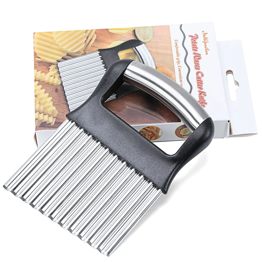 Stainless steel potato wave knife for cutting ripple crisps and chips, 14cm long by 9cm wide
