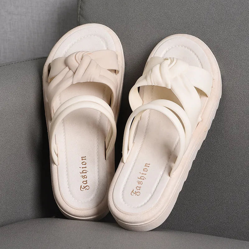 Women's two-way wear sandals in black with thick sole, PVC upper, non-slip injection-moulded sole, suitable for outdoor use.