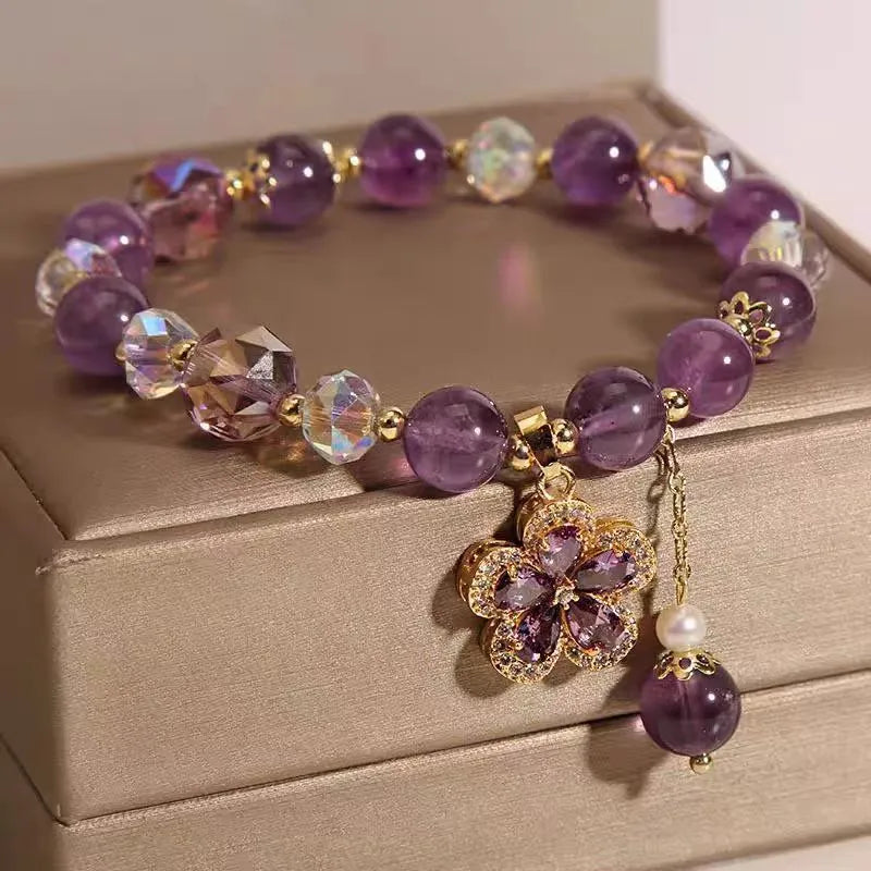 Natural amethyst fox pendant bracelet with antique-style crystal beads and geometric design