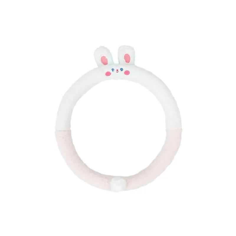 Plush steering wheel cover with embroidered animal design for 38cm diameter wheels