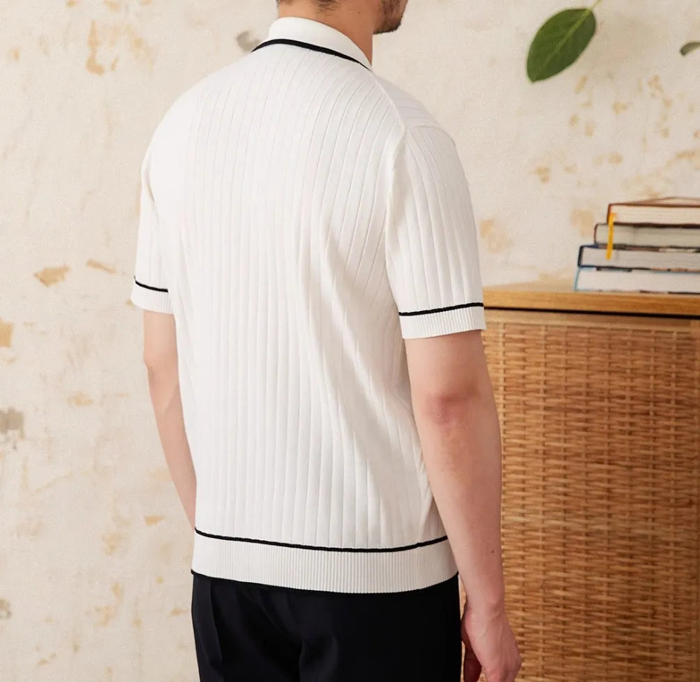 Slim elastic short-sleeved polo shirt with lapel collar in black or white colours