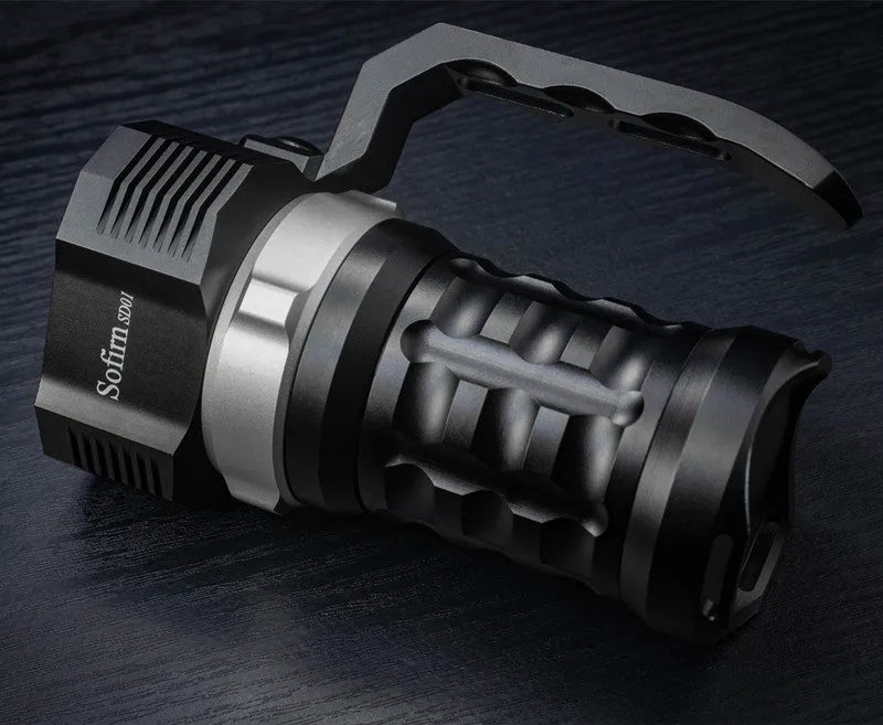 Aluminium alloy diving torch flashlight showing 18cm length and design for outdoor use.
