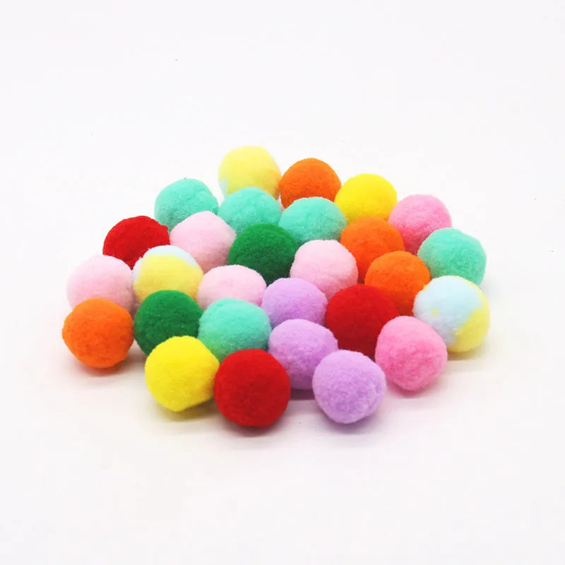 Plush pet toy launch gun with colourful yarn balls for indoor cat and dog play
