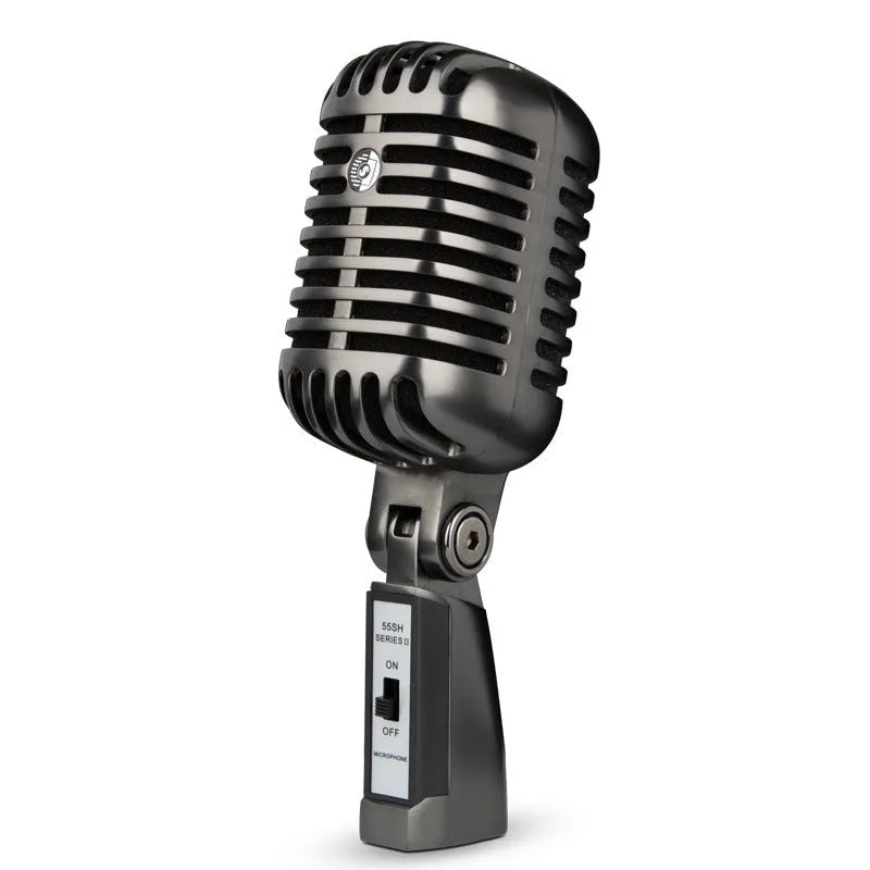 Retro-style wireless condenser microphone with cardioid pattern for vocal recording and K-song