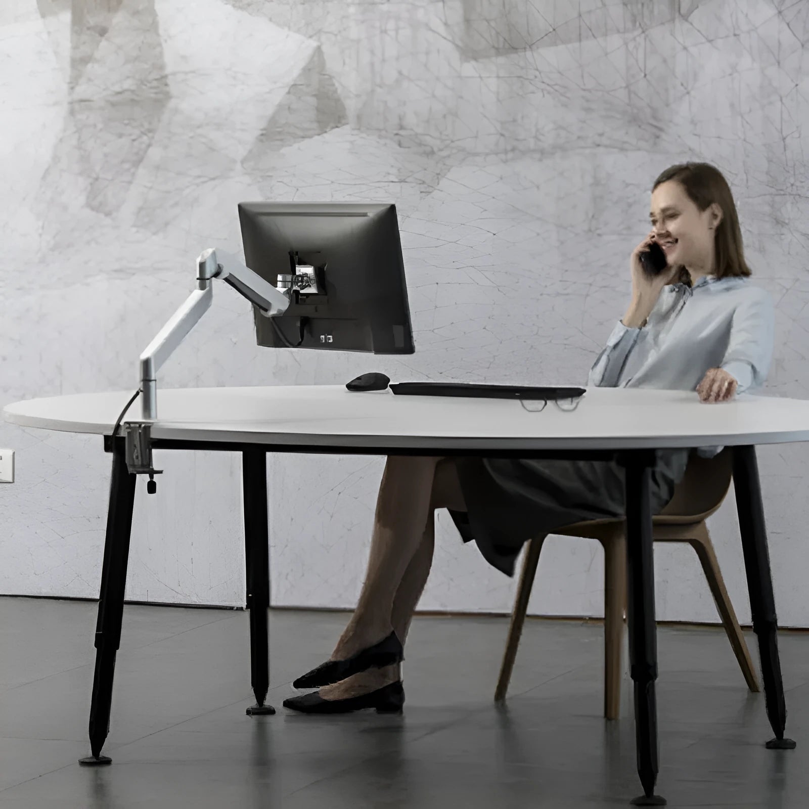 Aluminium laptop cooling stand with hover design in silver colour