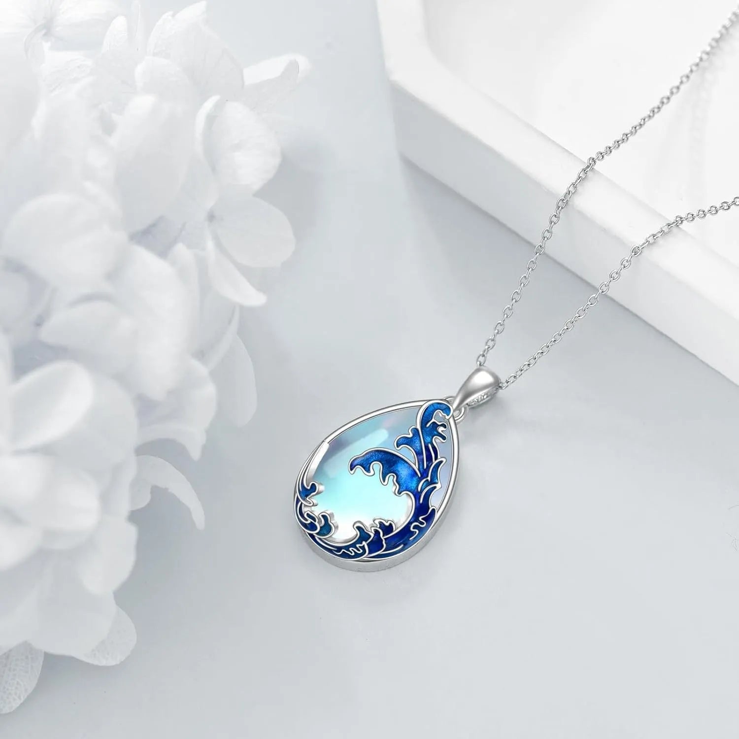 Blue heart-shaped alloy pendant necklace for women with HAILANG charm