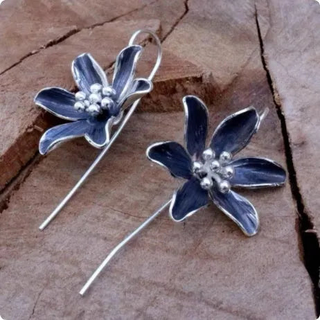 Purple floral alloy earrings with electroplated finish, retro simple design for pierced ears