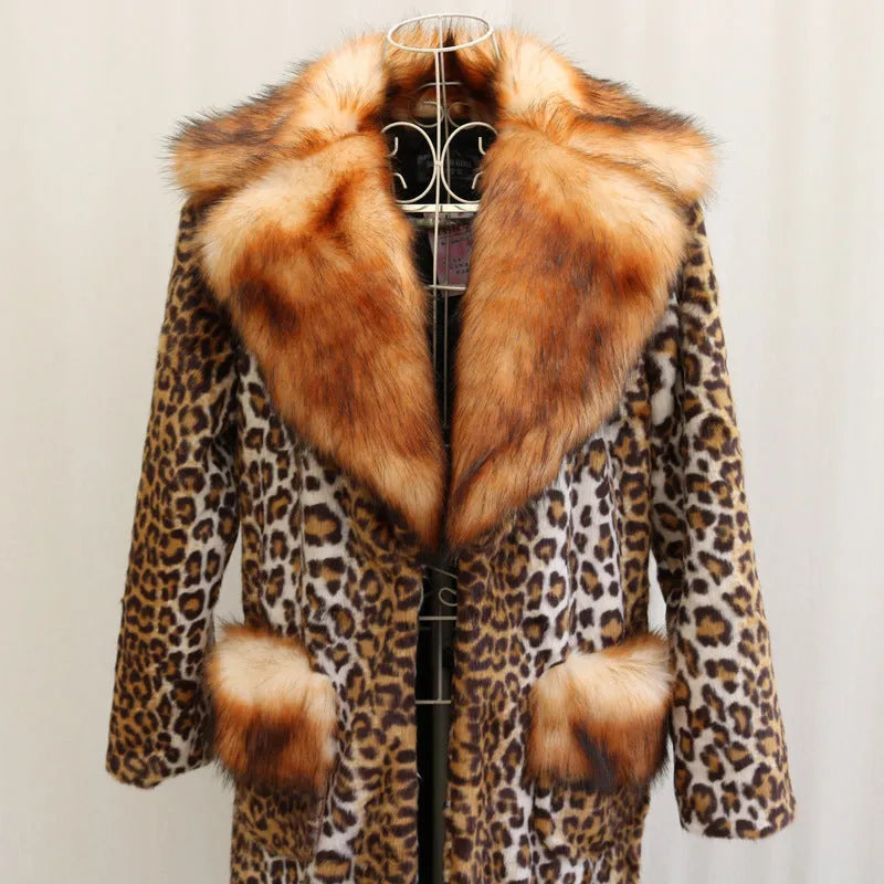 Women's long leopard print faux fur jacket with regular sleeves.