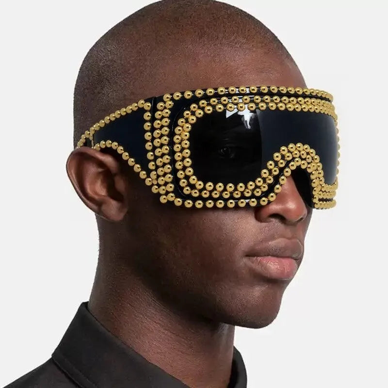 Men's punk sunglasses with super large rim frame and square rivet detailing in silver colour