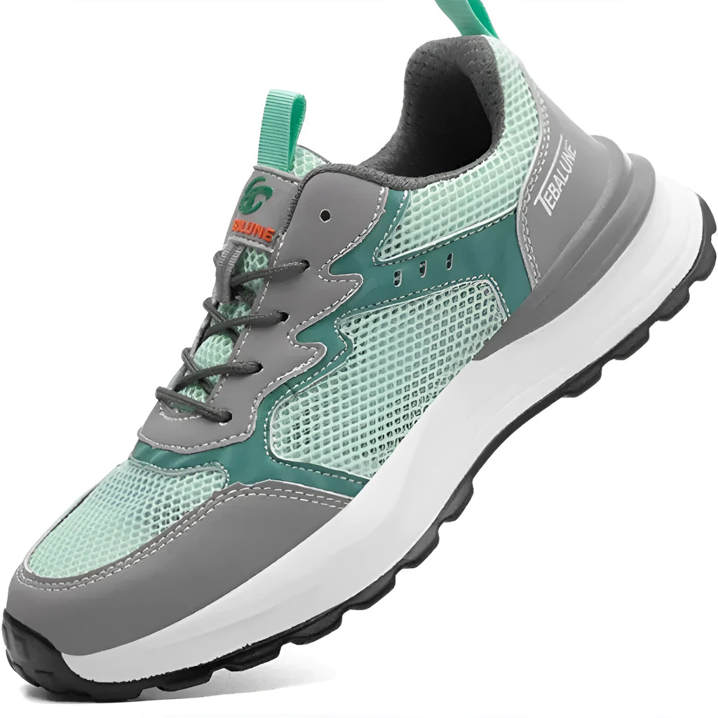 Green low-top anti-smash work shoes with plastic toe cap and mesh upper