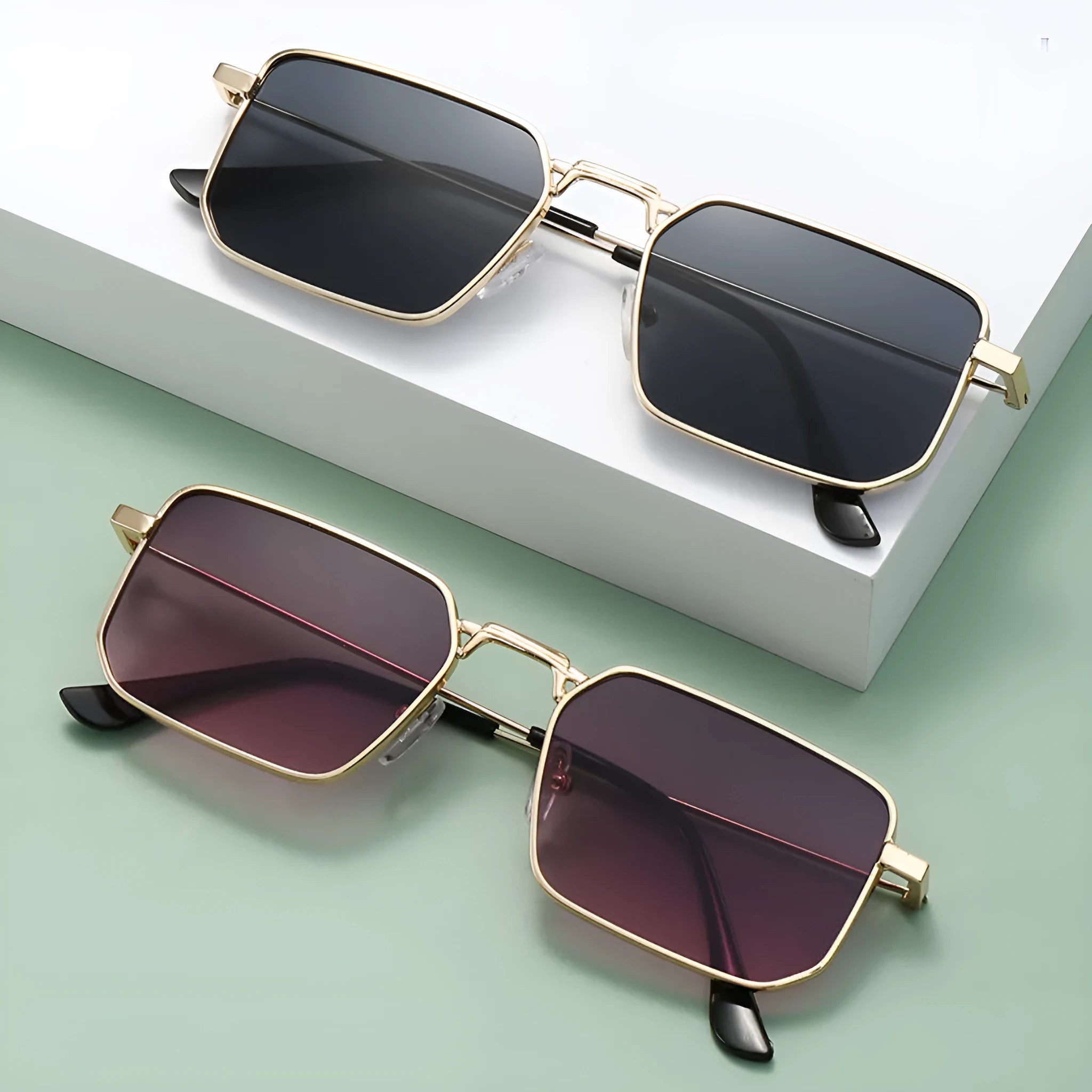 Square men's steampunk sunglasses with gold frame and gray piece, five colour options available