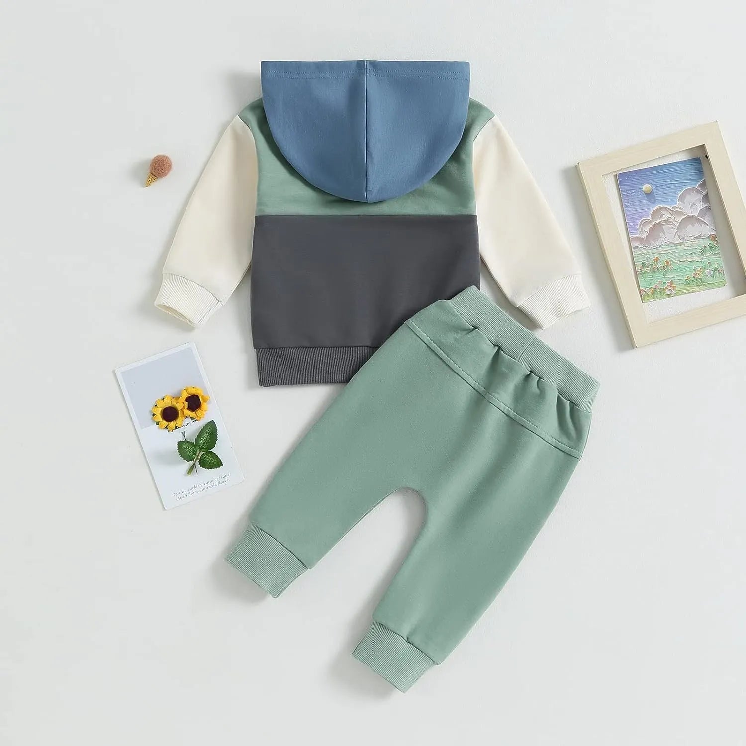 Children's hooded sweater set with patchwork pockets in green and black casual two-piece tracksuit for boys and girls