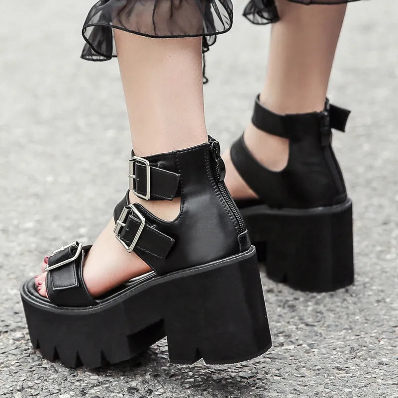 Black punk Harajuku thick bottom chunky heel women's sandals with round toe and buckle