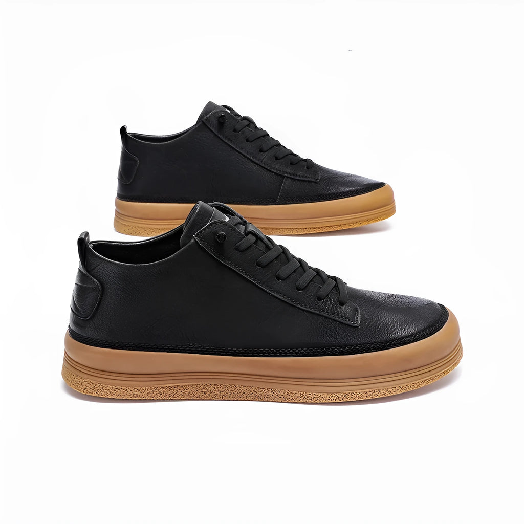 Men's black leather lace-up casual shoes with a round toe and rubber sole on a white background.