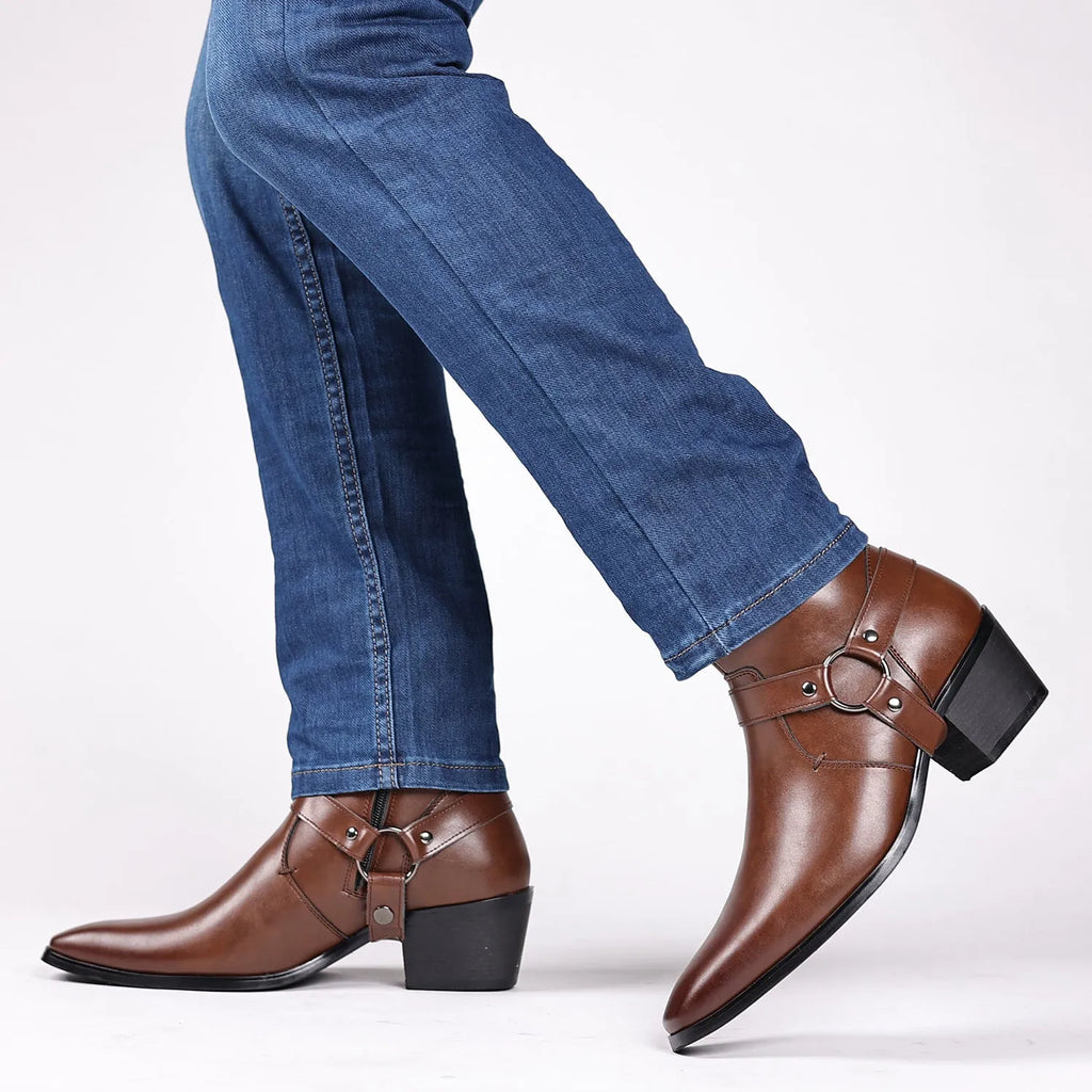 Wild Trend chain boot for men and women, rivet detailing, square toe, high heel 6-8cm, black colour