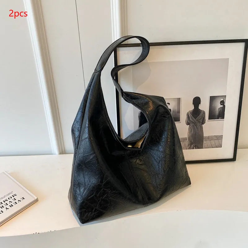 Casual soft leather shoulder bag with large capacity in street trend style