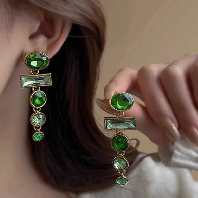 Retro green gradient Chinese style earrings with geometry shape and tassel design