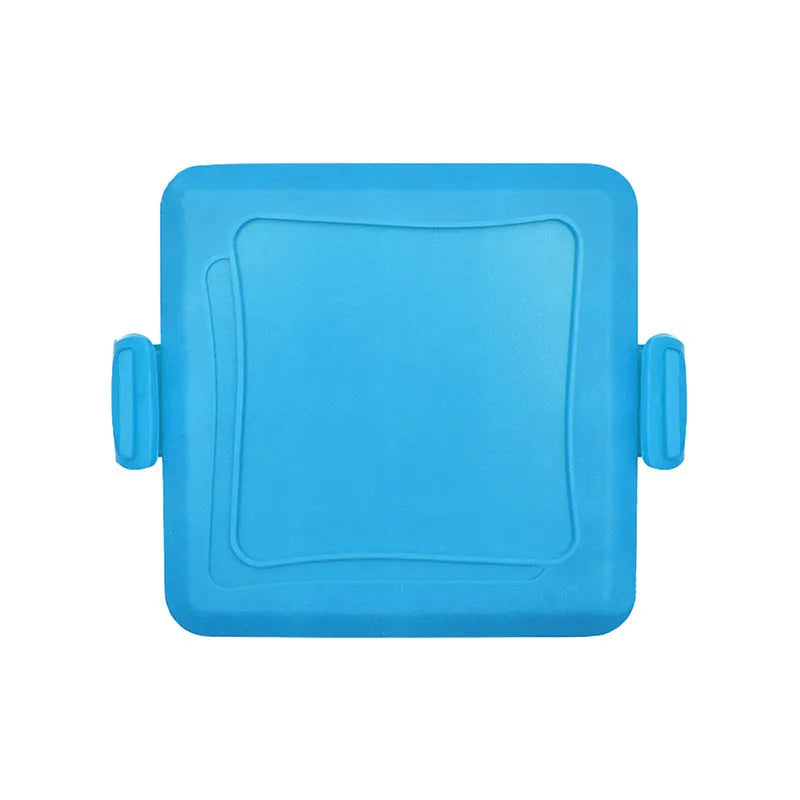Red silicone baking tray set with matching anti-scald gloves in American-style design
