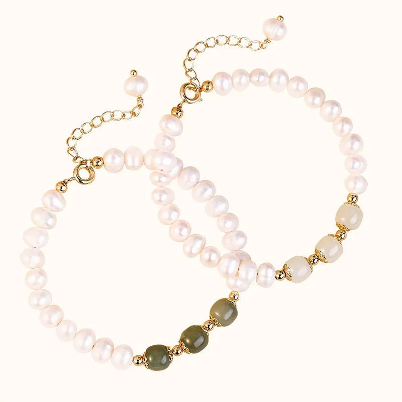 Natural freshwater pearl bracelet in diamond shape, available in deep or light Hetian jade colour.