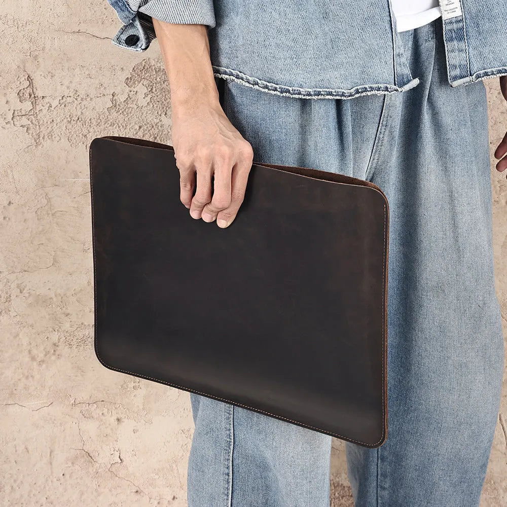 Men's brown Crazy Horse leather horizontal computer liner bag with cowhide lining