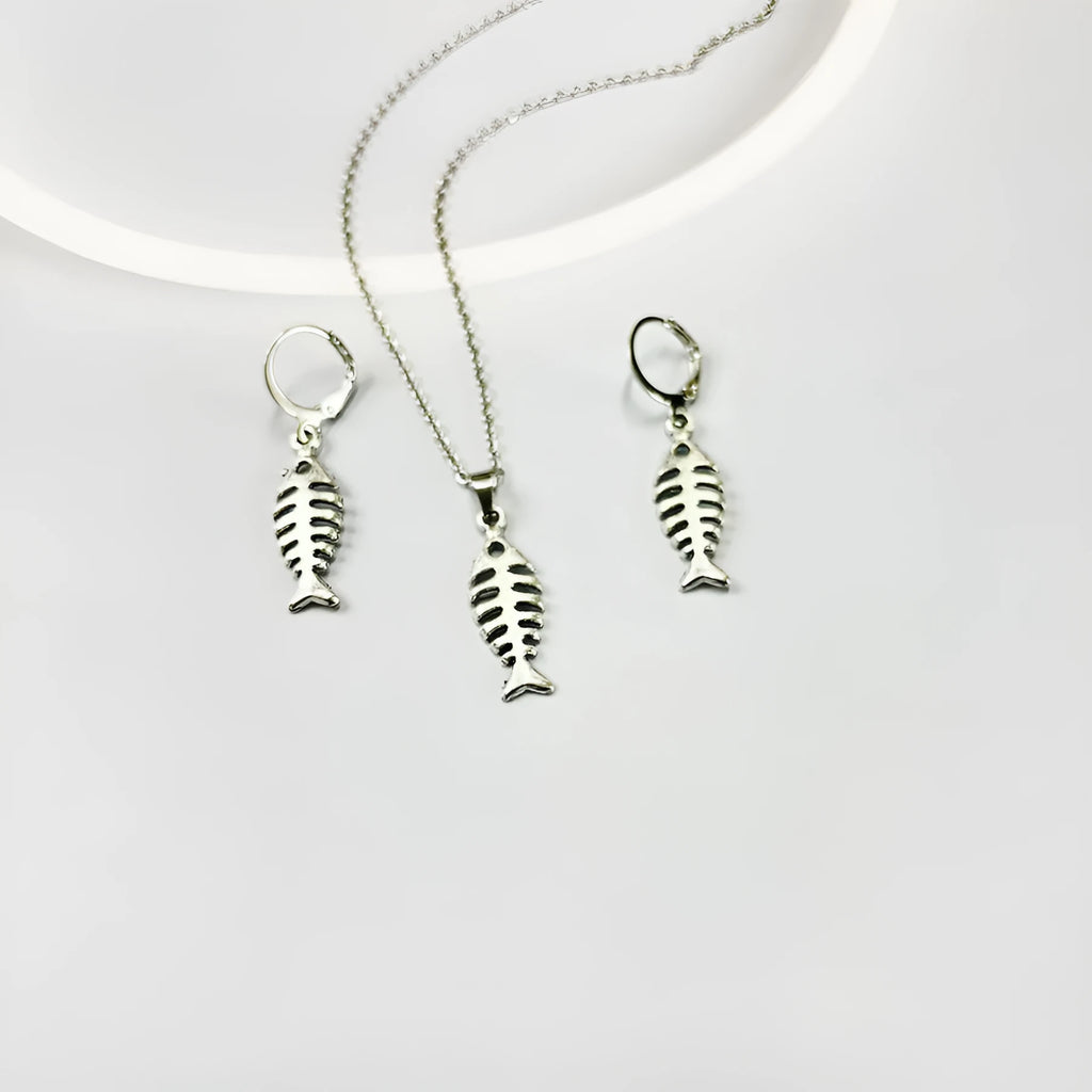 Fishbone pendant necklace and matching earrings set with adjustable O-shaped chain in retro style