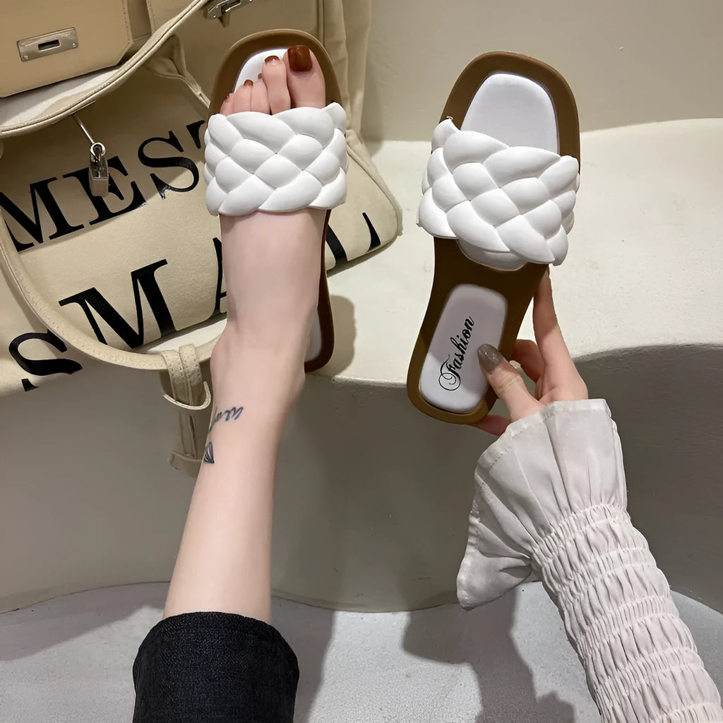 Women's plaid pattern PVC beach sandals with thick anti-skid soles