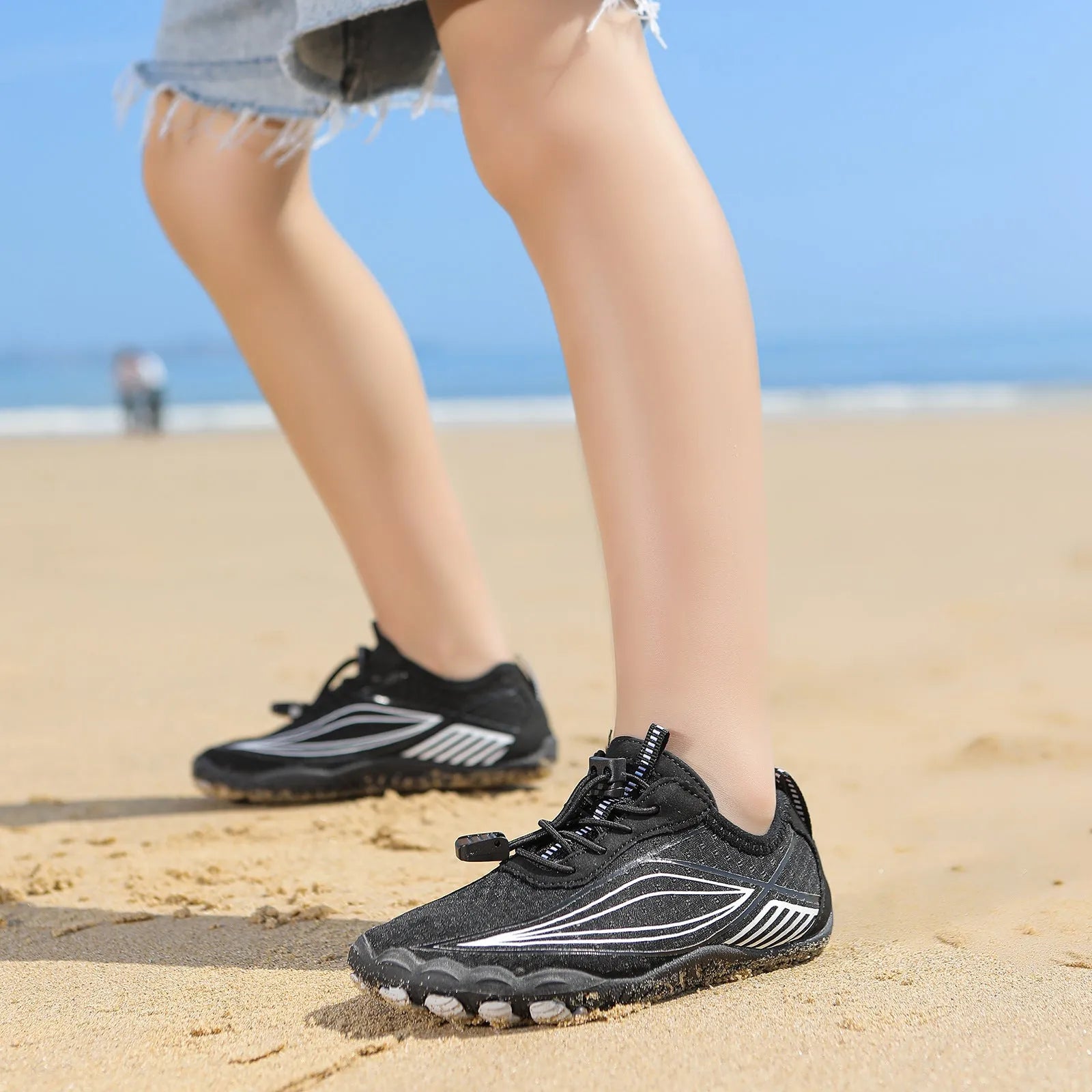 Children's quick-dry water shoes with rubber soles shown in multiple colours for beach and outdoor use